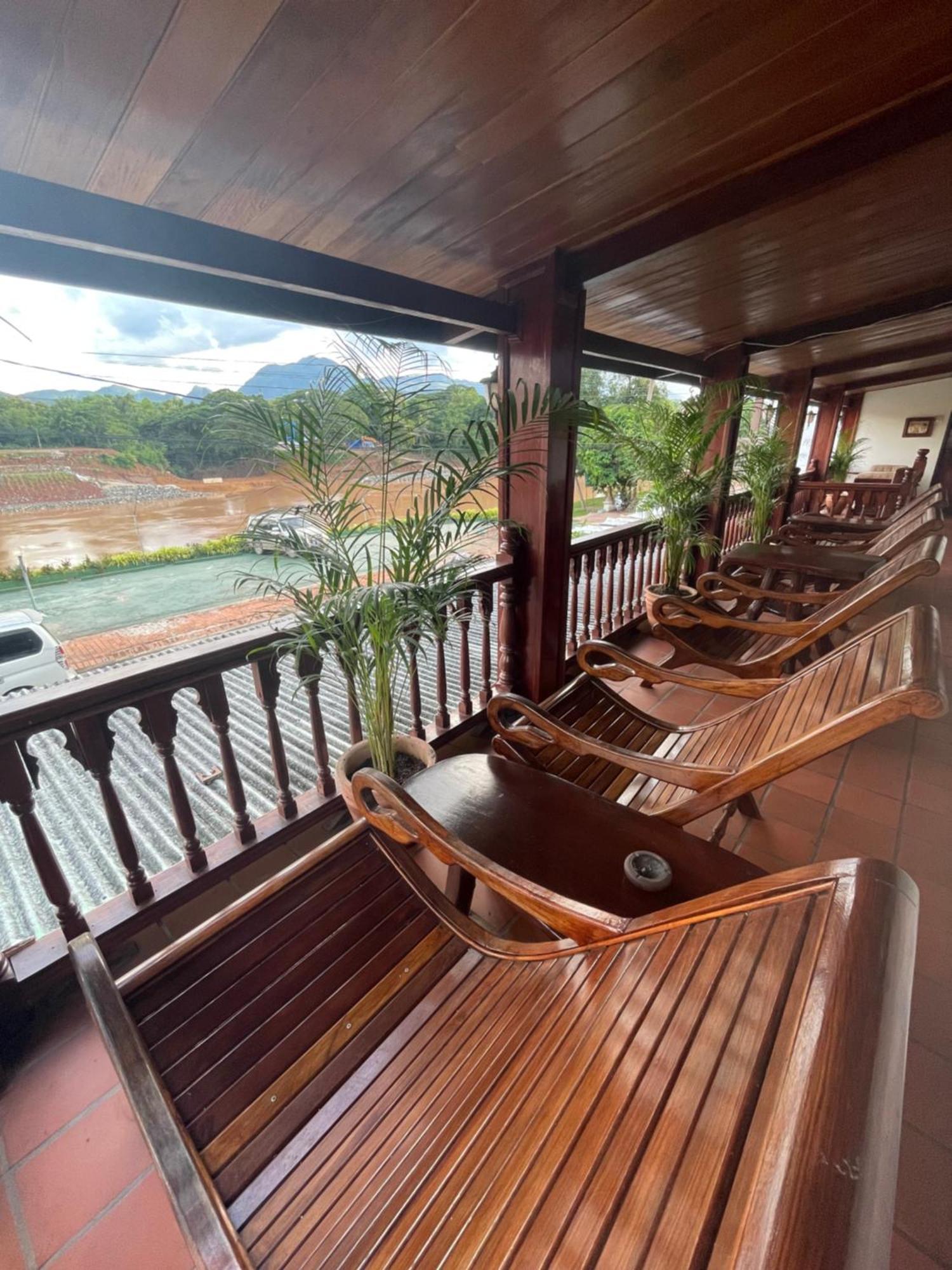 Luang Prabang - Villa Ouis Namkhan Riverside 2 المظهر الخارجي الصورة