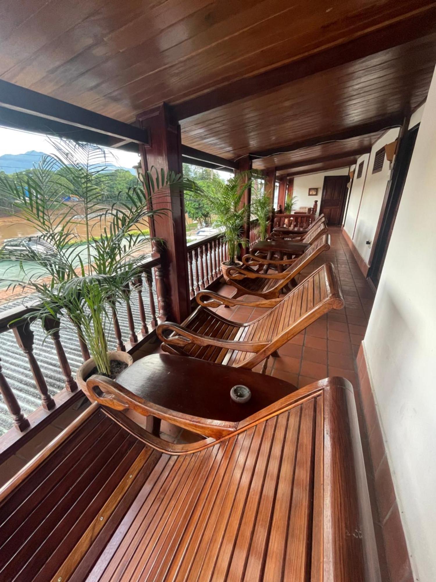 Luang Prabang - Villa Ouis Namkhan Riverside 2 المظهر الخارجي الصورة